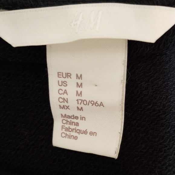 H&M sequined bow sweater in black - Picture 4 of 4